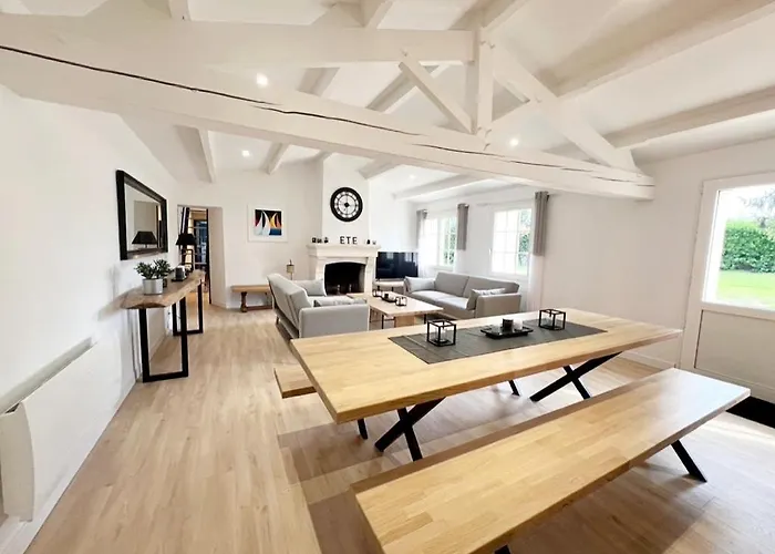 Superbe Longere 4 Etoiles A 2 Pas De La Château-dʼOlonne